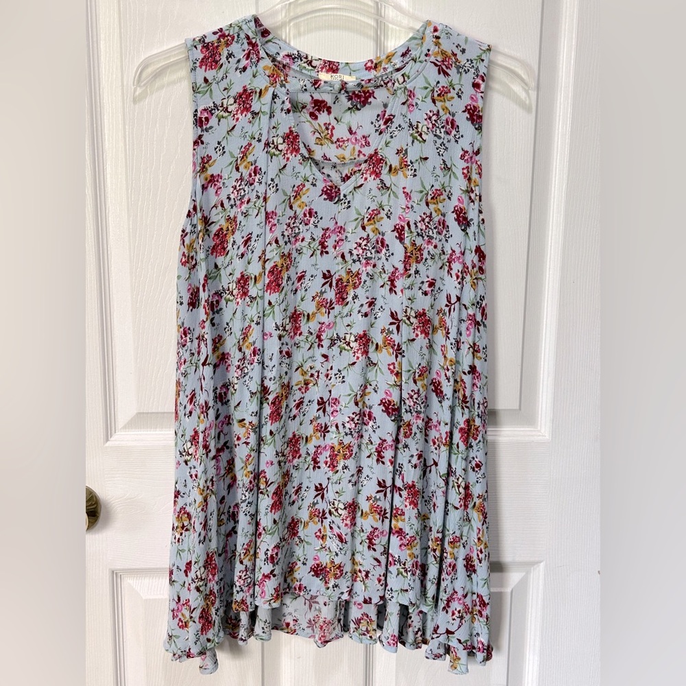 Juniors pleated dress w/ pockets.